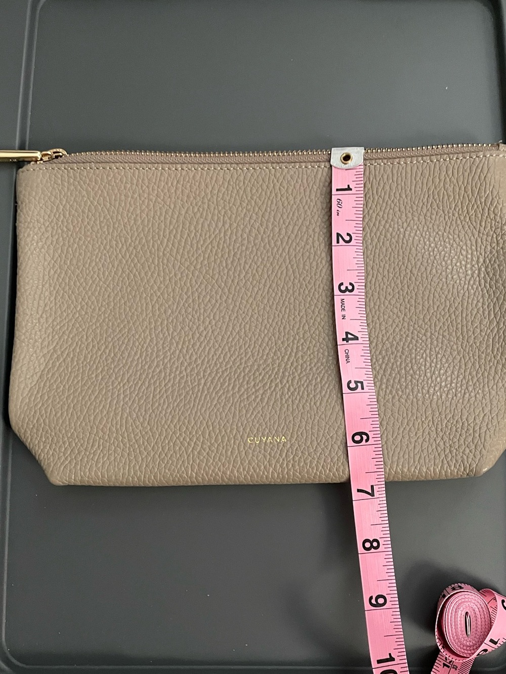 Cuyana Classic Zipper Pouch, Pebbled Leather (NWOT) - Picture 7 of 8